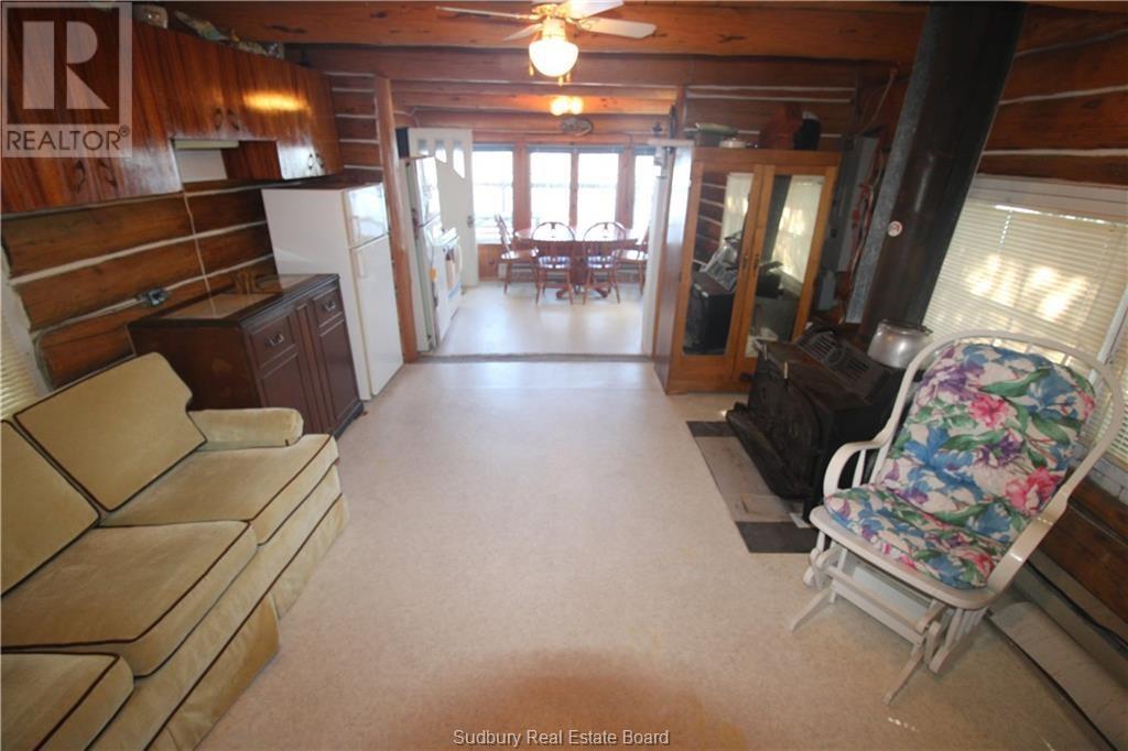Listing 2109102 - Large Photo # 4