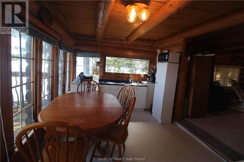 Listing 2109102 - Large Photo # 2