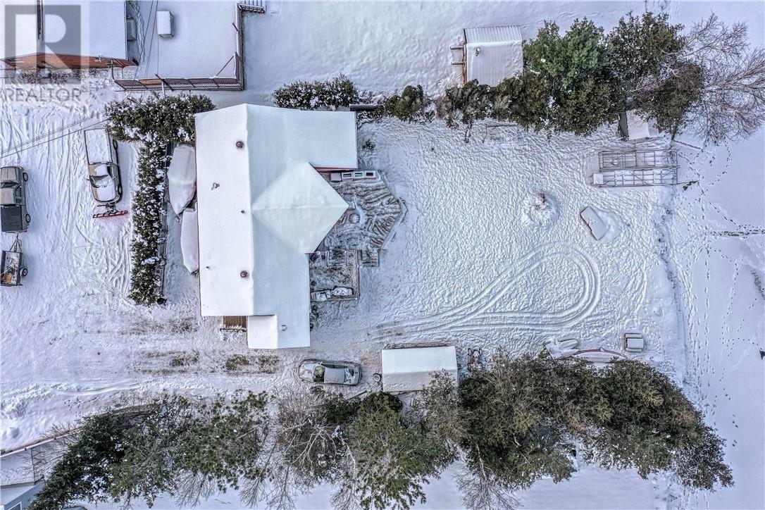 1022 South Lane Road