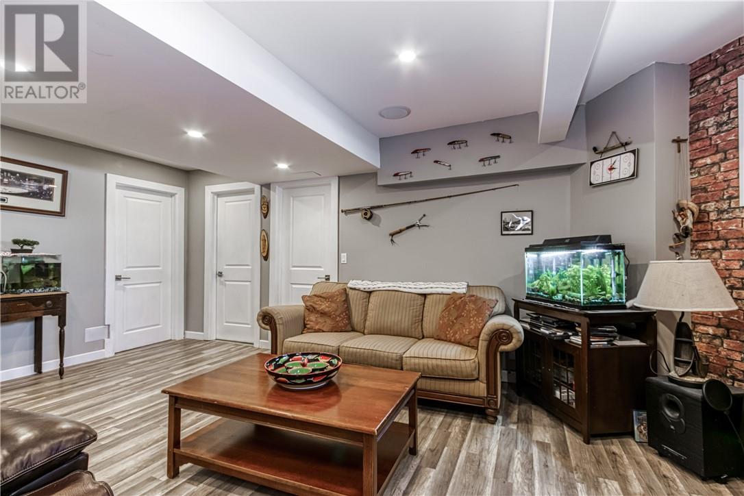 1022 South Lane Road