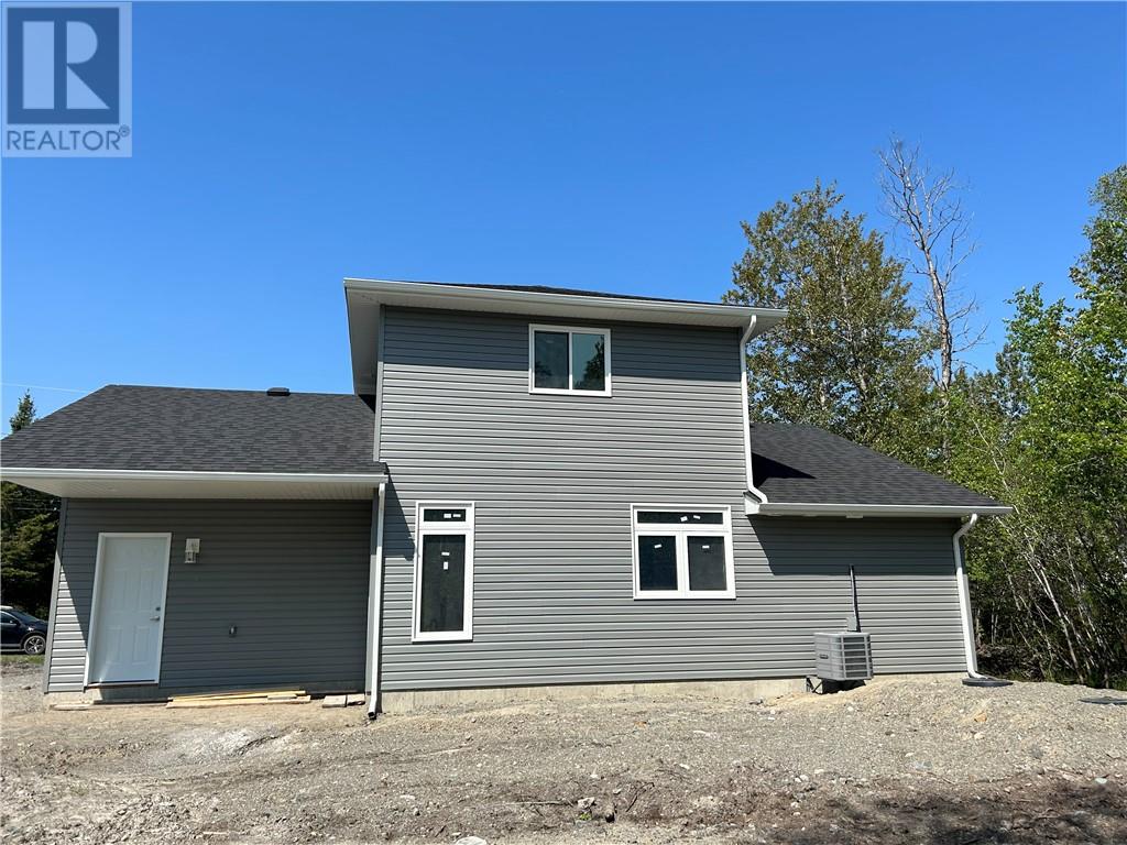 Listing 2109222 - Large Photo # 2