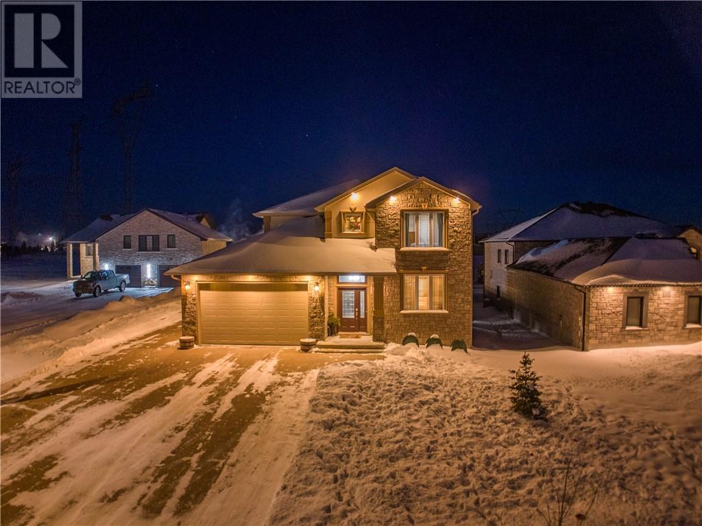 Listing 2109348 - Large Photo # 1