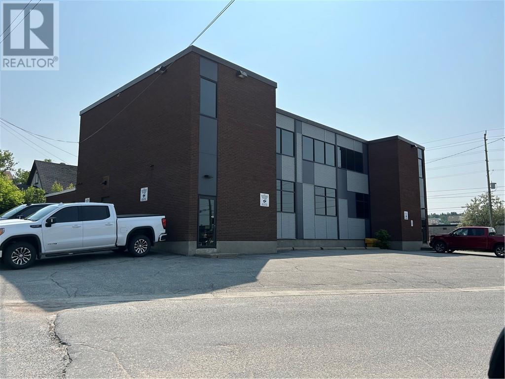 Listing 2109568 - Large Photo # 4
