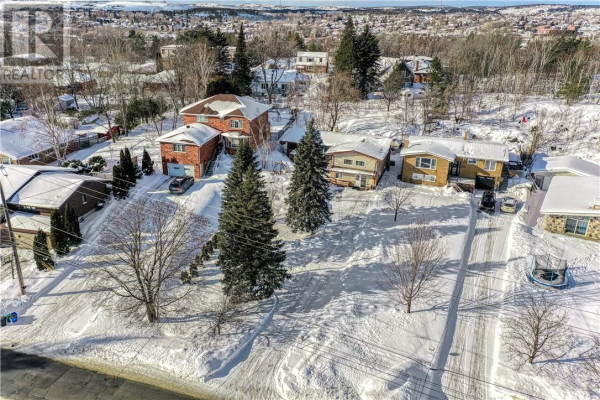 206 Boland Avenue, Greater Sudbury