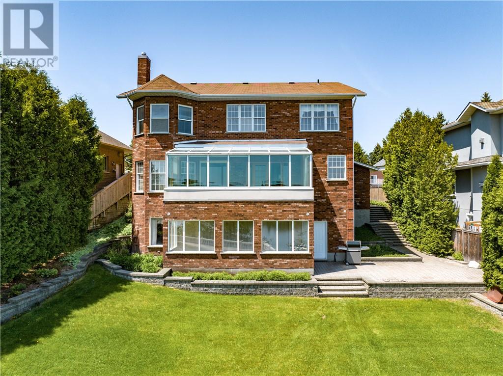 Listing 2109689 - Large Photo # 7