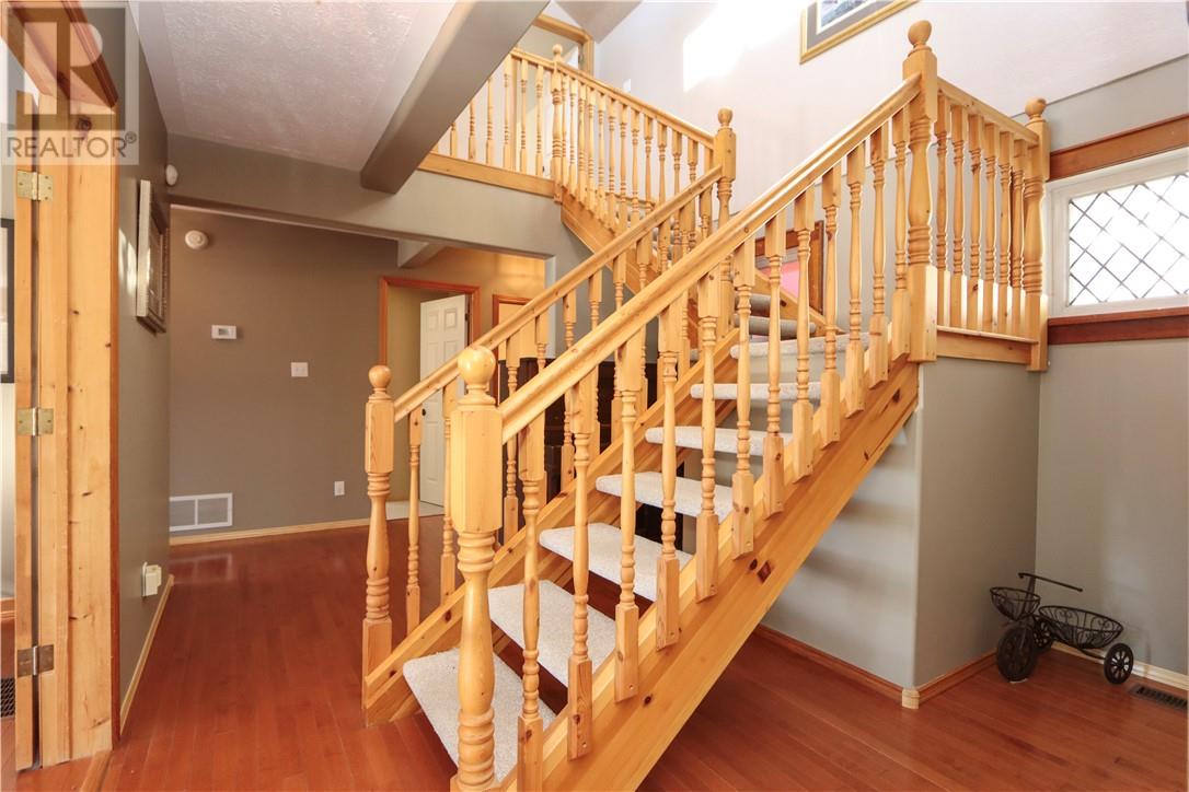 Listing 2109755 - Large Photo # 25