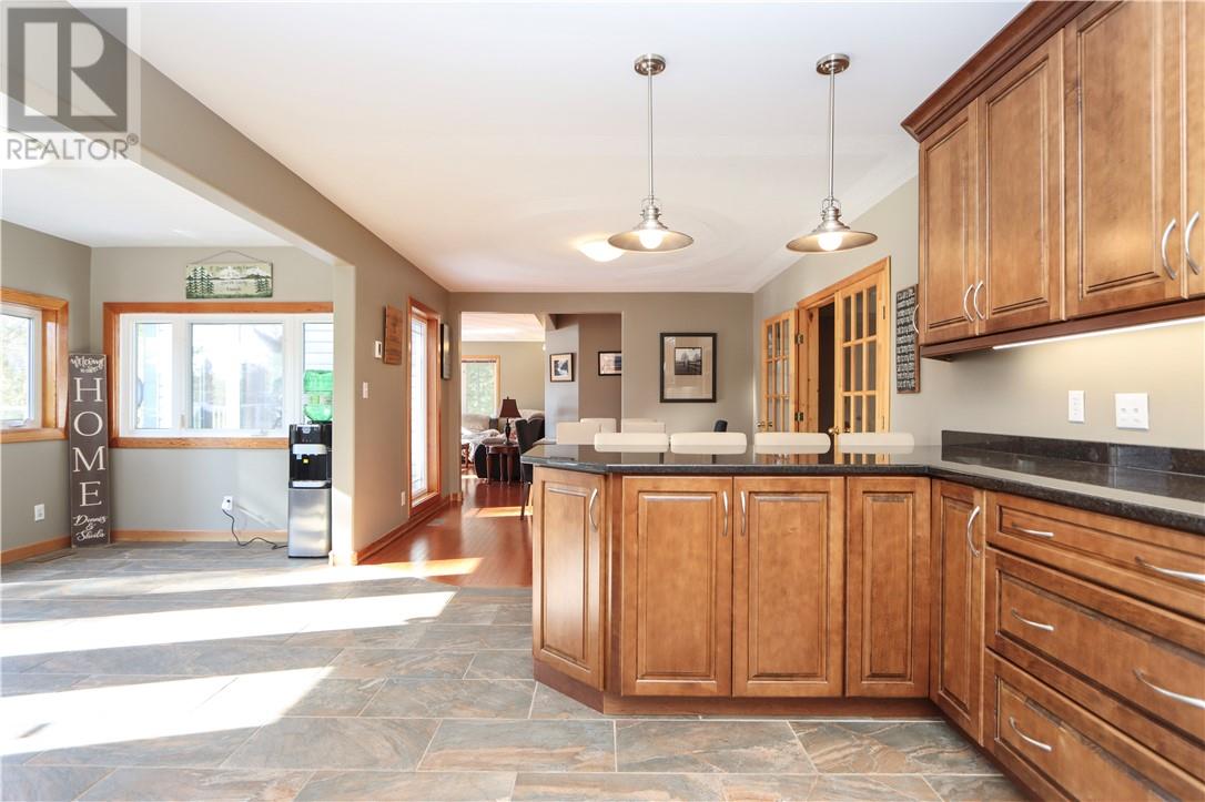 Listing 2109755 - Large Photo # 14
