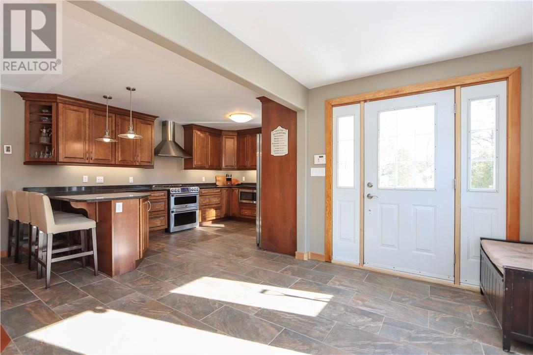 Listing 2109755 - Large Photo # 10