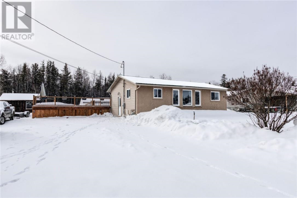 25 Hinds Road, Wahnapitae