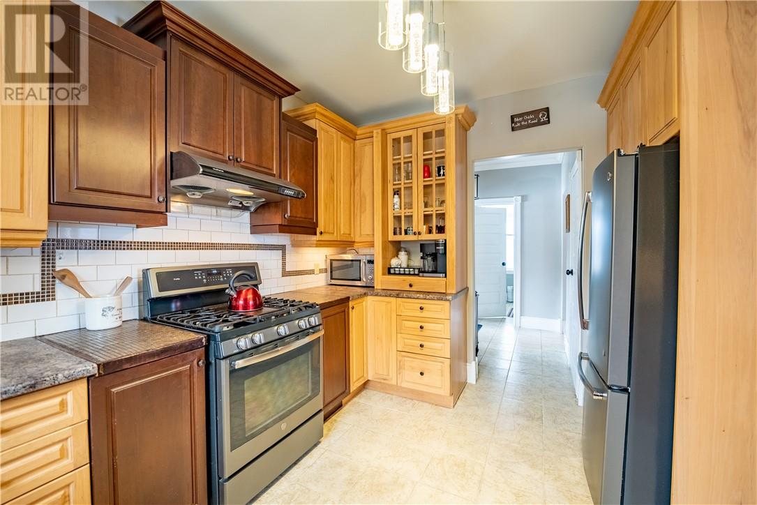 Listing 2110041 - Large Photo # 10