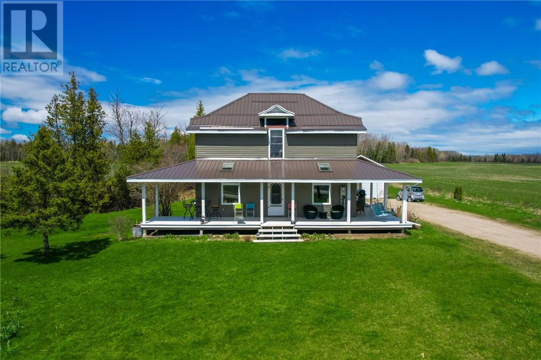 Listing 2110041 - Large Photo # 1