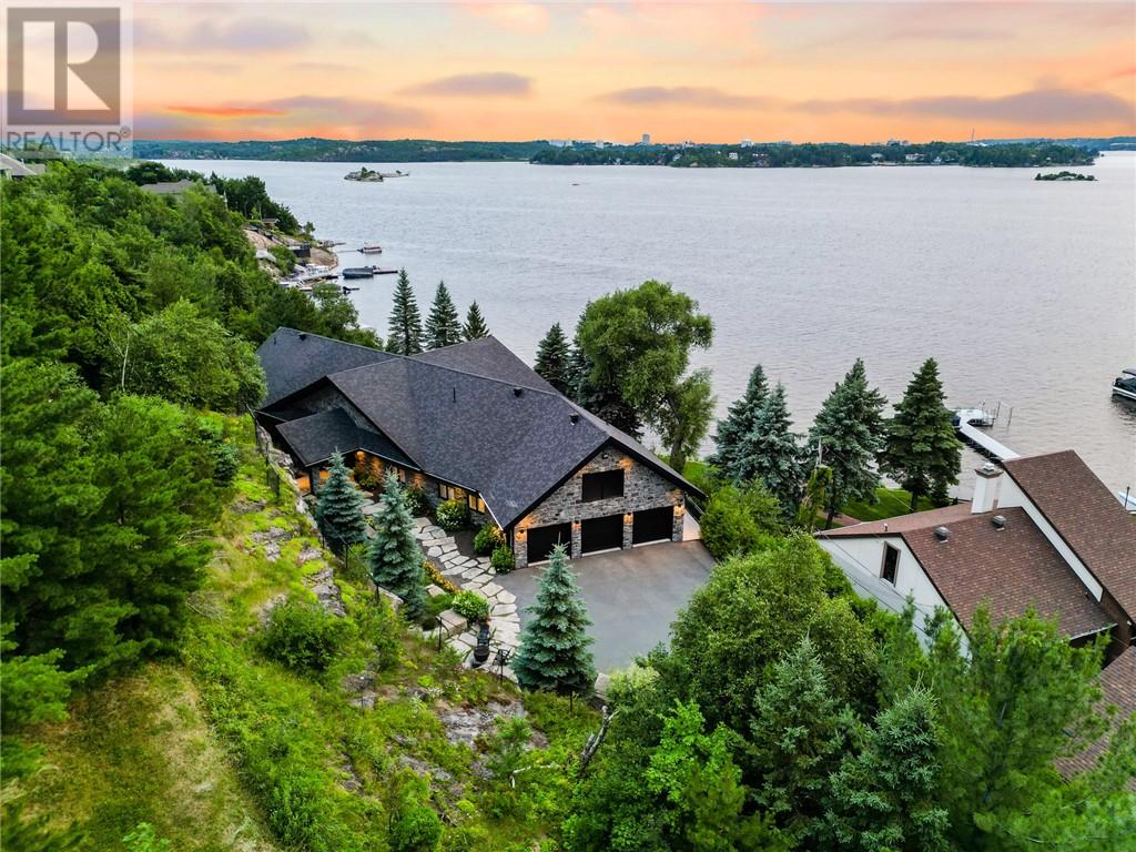 Listing 2110165 - Large Photo # 2