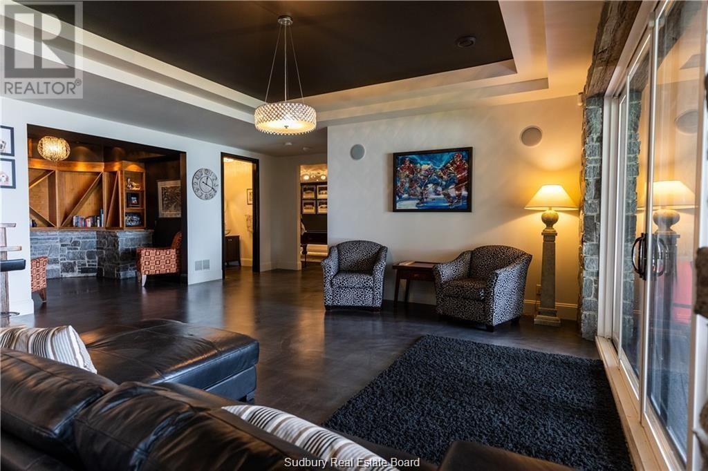Listing 2110165 - Large Photo # 43