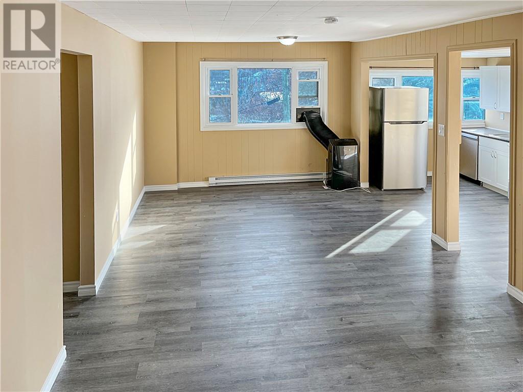 Listing 2110189 - Large Photo # 10
