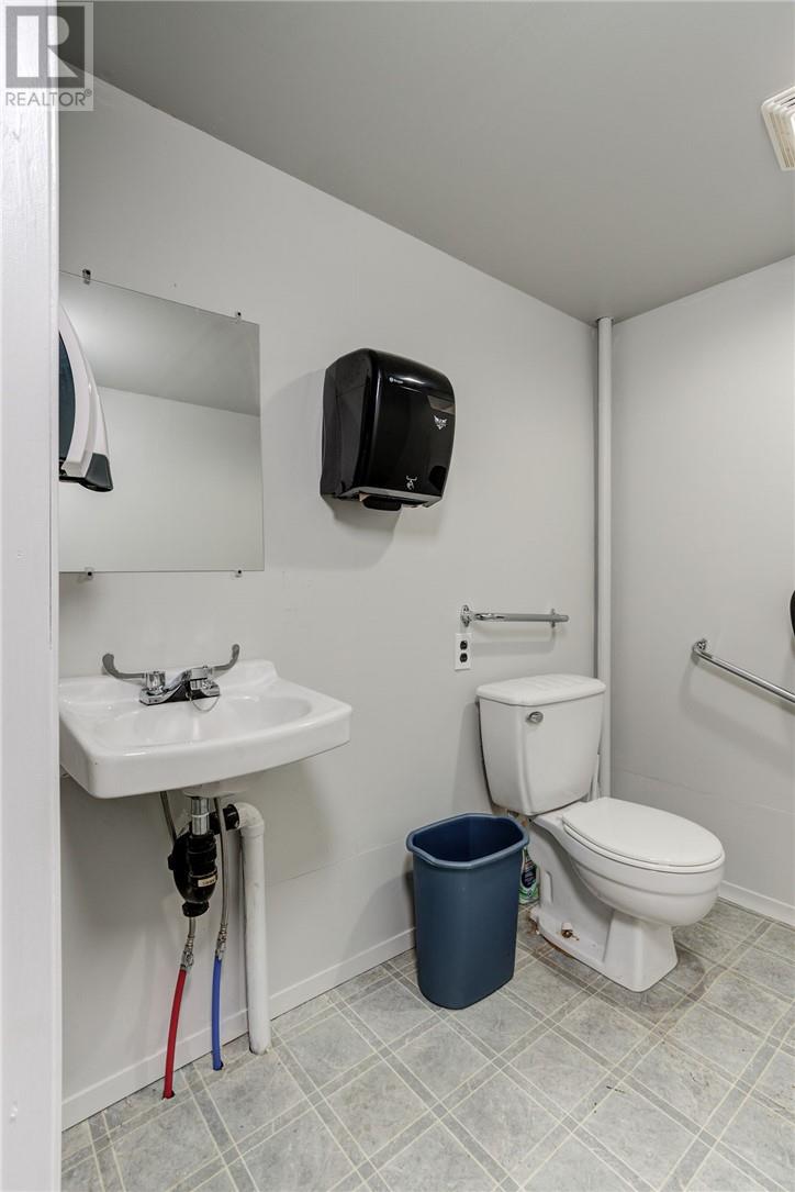Listing 2110301 - Large Photo # 14
