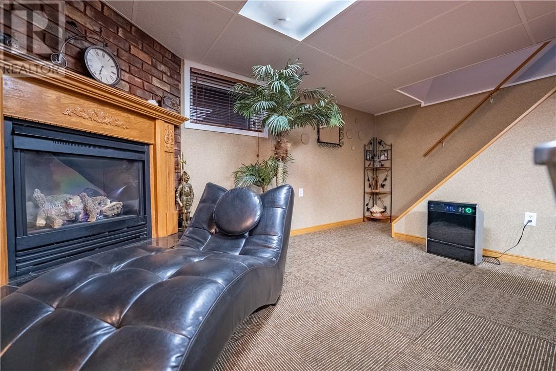 Listing 2110557 - Large Photo # 46