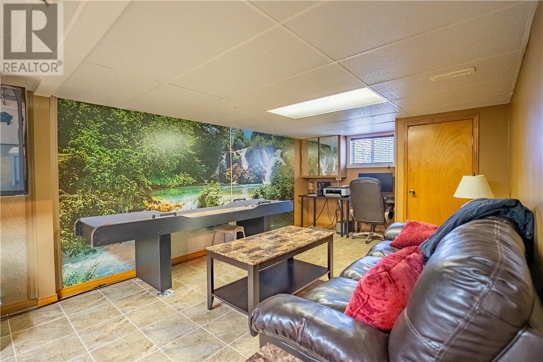 Listing 2110557 - Large Photo # 41