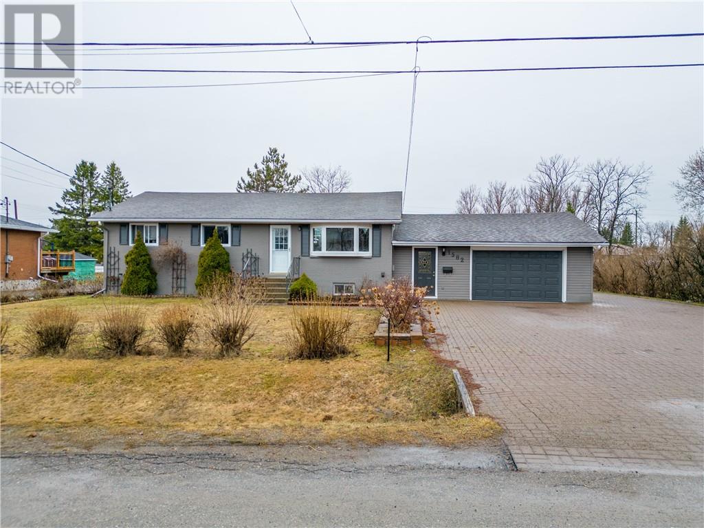 Listing 2110557 - Large Photo # 2