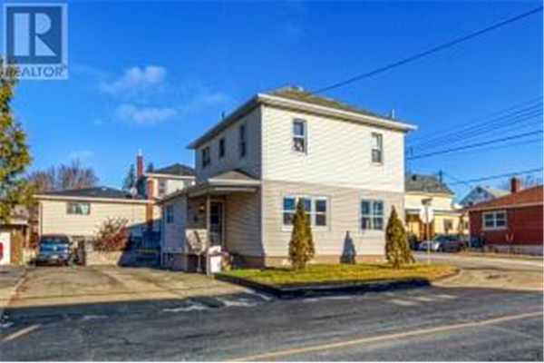 64 Diorite Street, Copper Cliff
