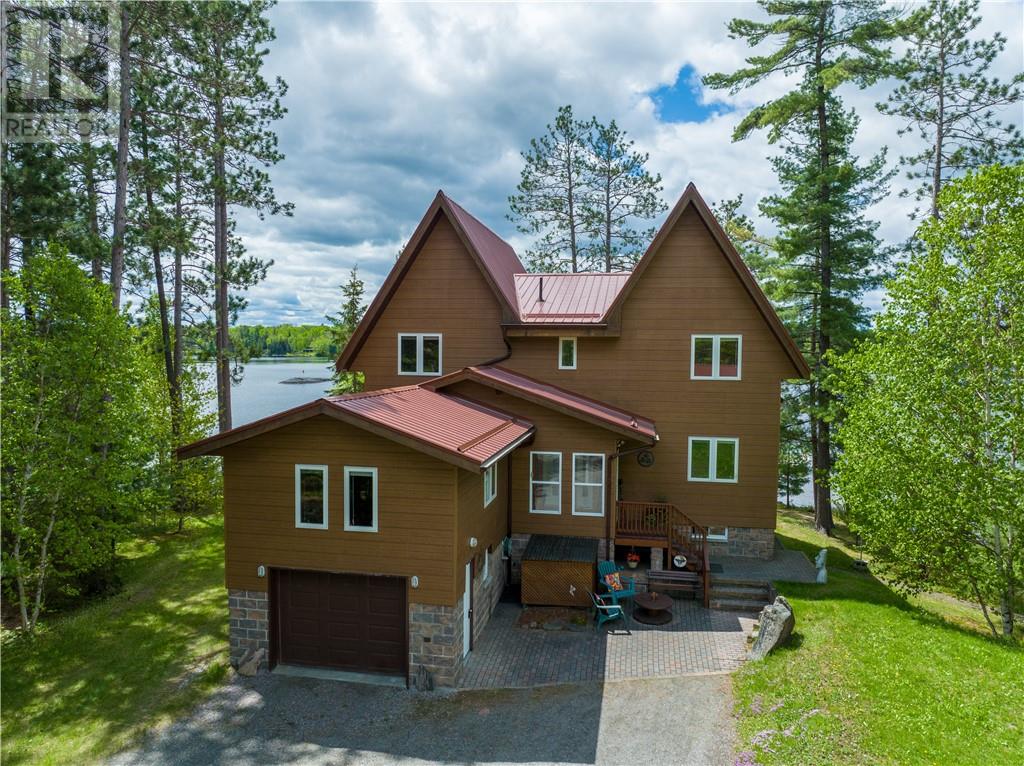 Listing 2110898 - Large Photo # 3