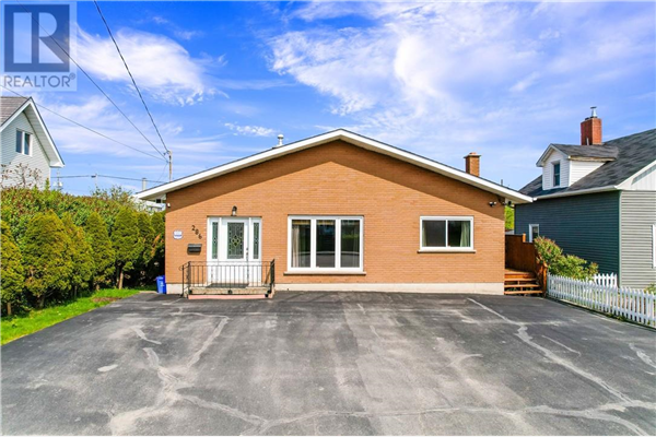 286 Eyre Street, Sudbury
