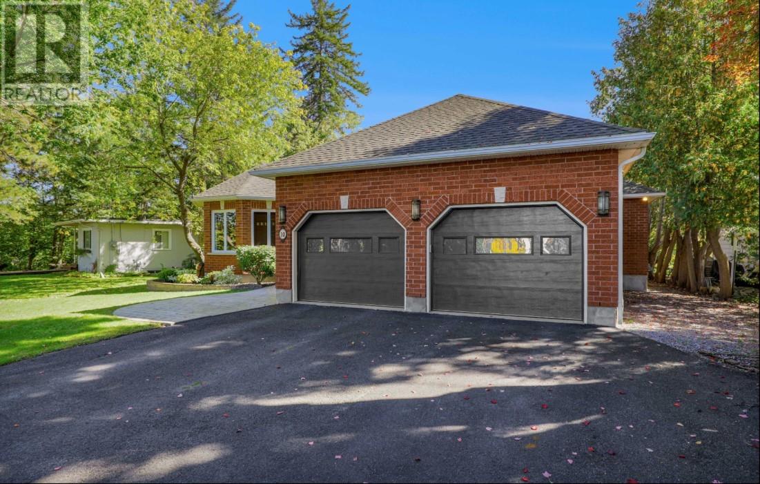 10 Waterbend Lane