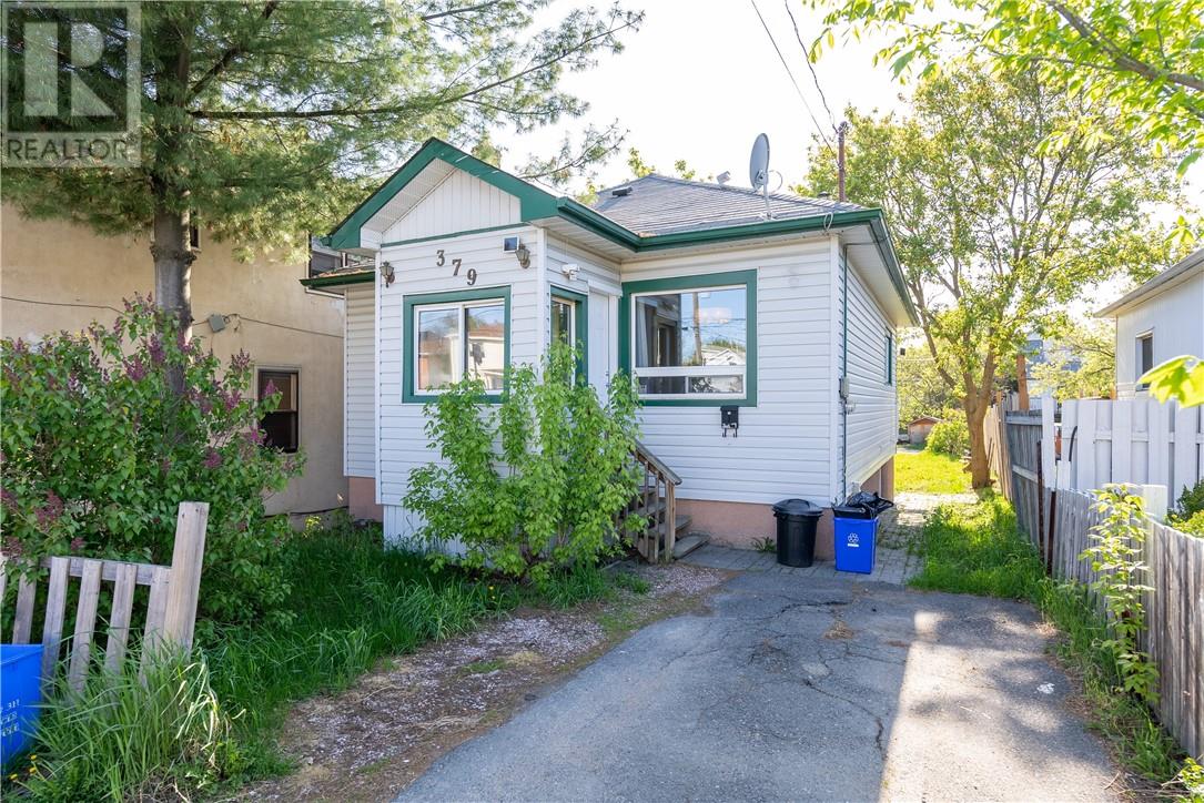 Listing 2111290 - Large Photo # 1