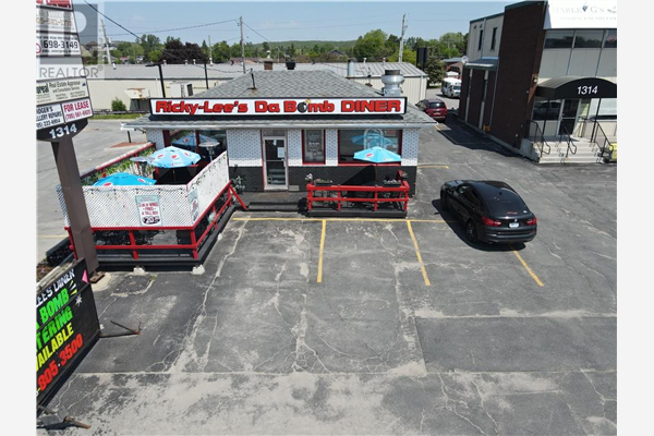 1308 Lasalle Blvd, Sudbury