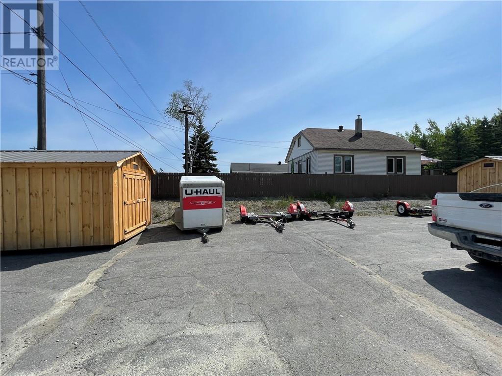 Listing 2111397 - Large Photo # 8