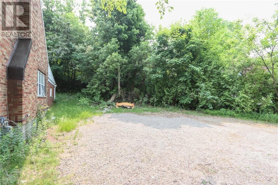 Listing 2111430 - Large Photo # 3