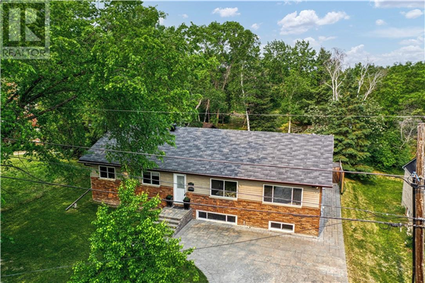 1727 Latimer Crescent, Sudbury