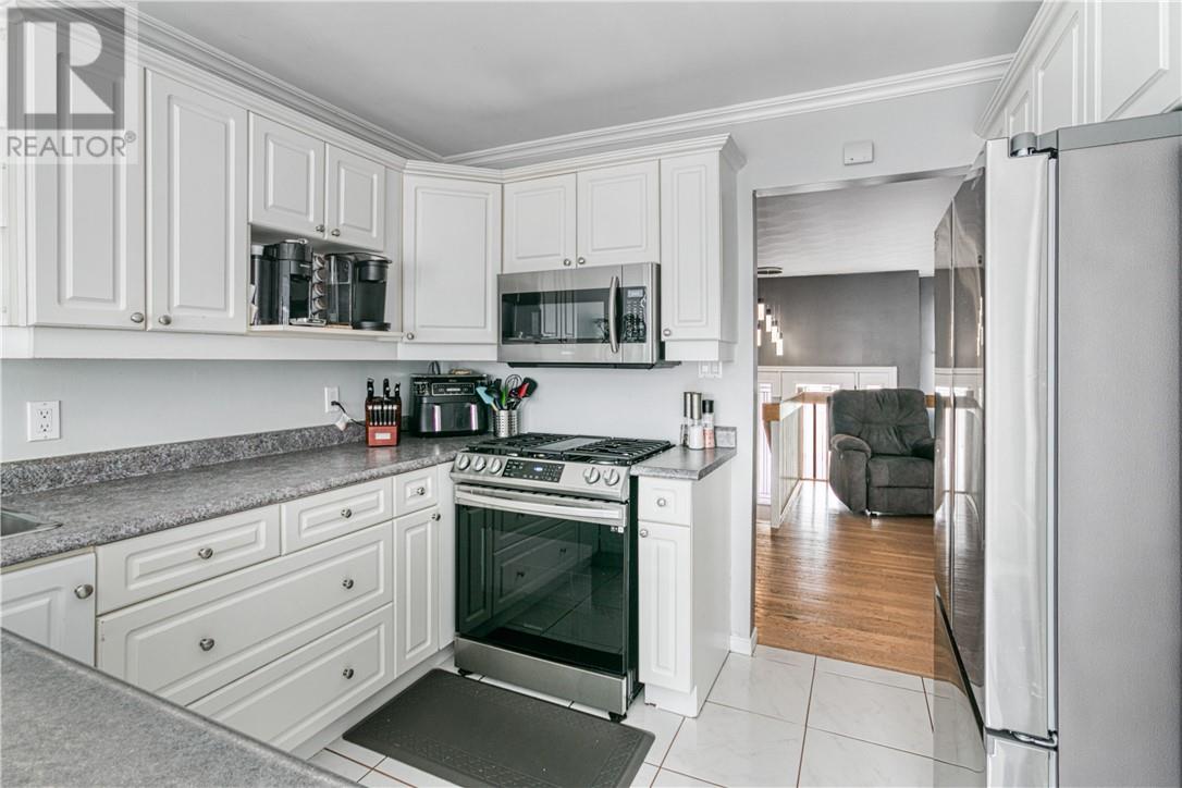 88 Ravina Avenue