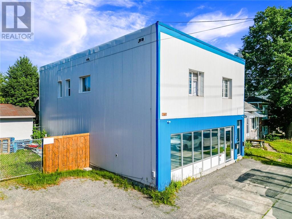 392 Montague Avenue