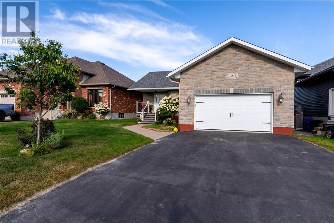 2211 Grenoble Court