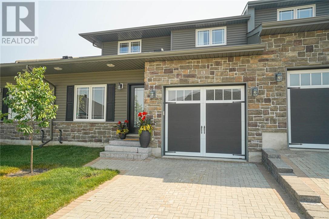 1500 Montrose Unit# 13