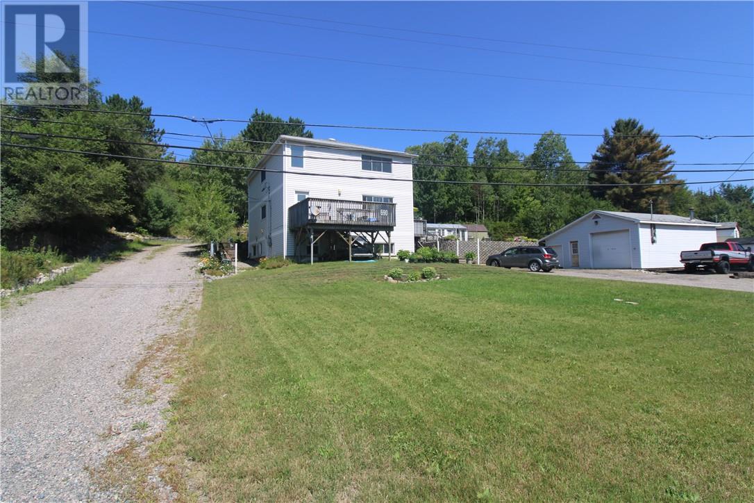 Listing 2112778 - Large Photo # 2