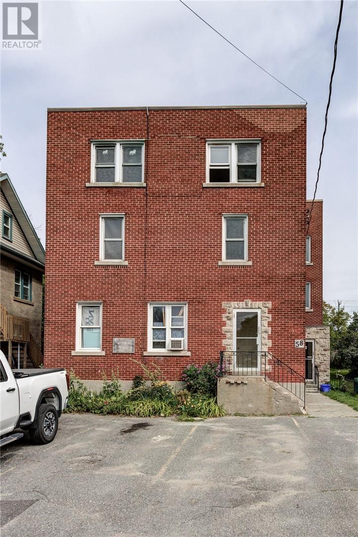 58 Bloor Street Unit# 14