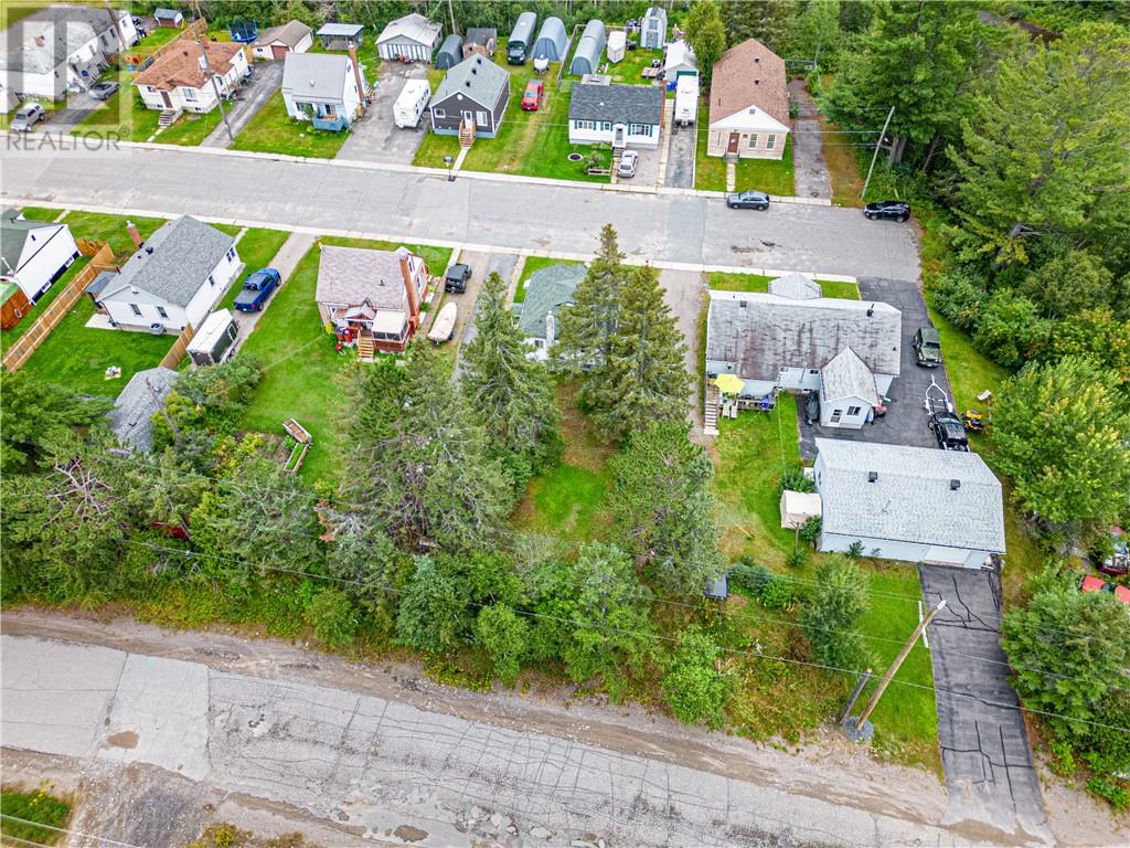 12 Riverview Avenue