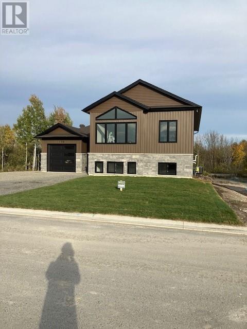 Listing 2112997 - Large Photo # 1