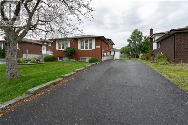 1535 Lansing Avenue, Sudbury