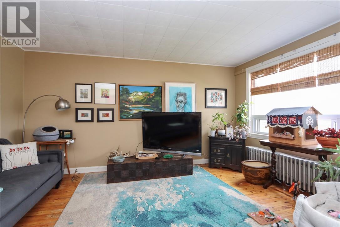 Listing 2113283 - Large Photo # 19