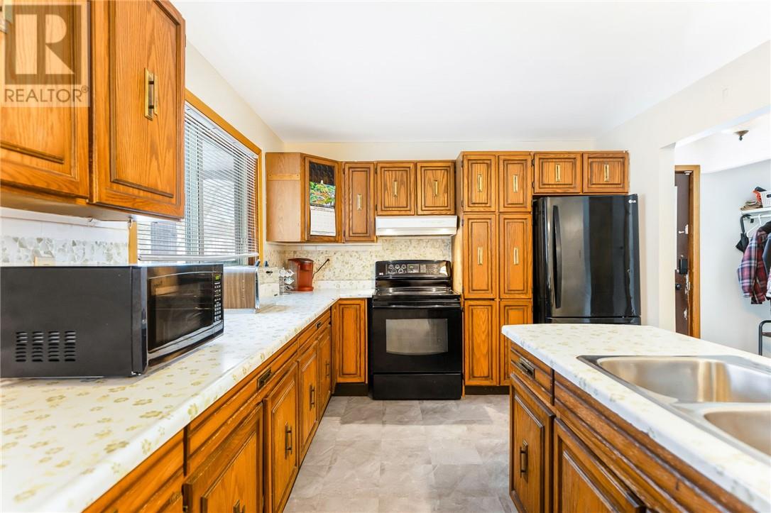 Listing 2113296 - Large Photo # 10