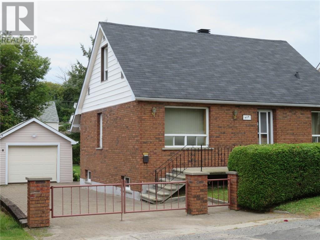 409 Poplar Street