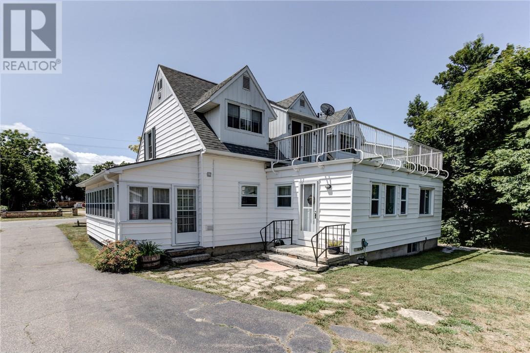 Listing 2113315 - Large Photo # 3