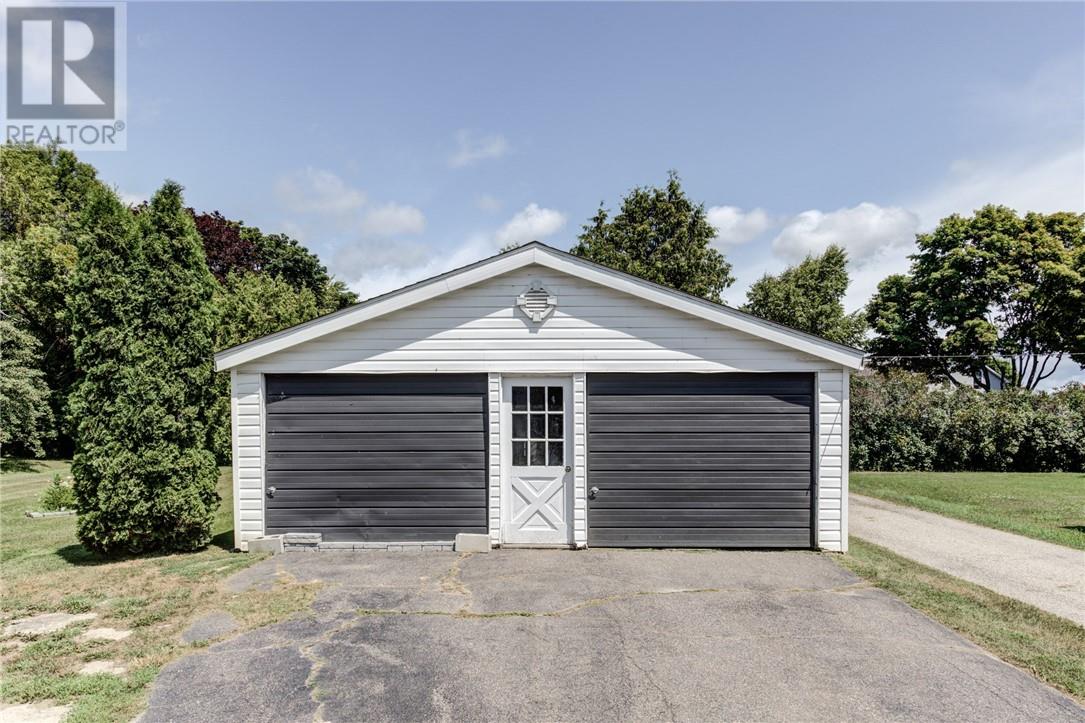 Listing 2113315 - Large Photo # 6