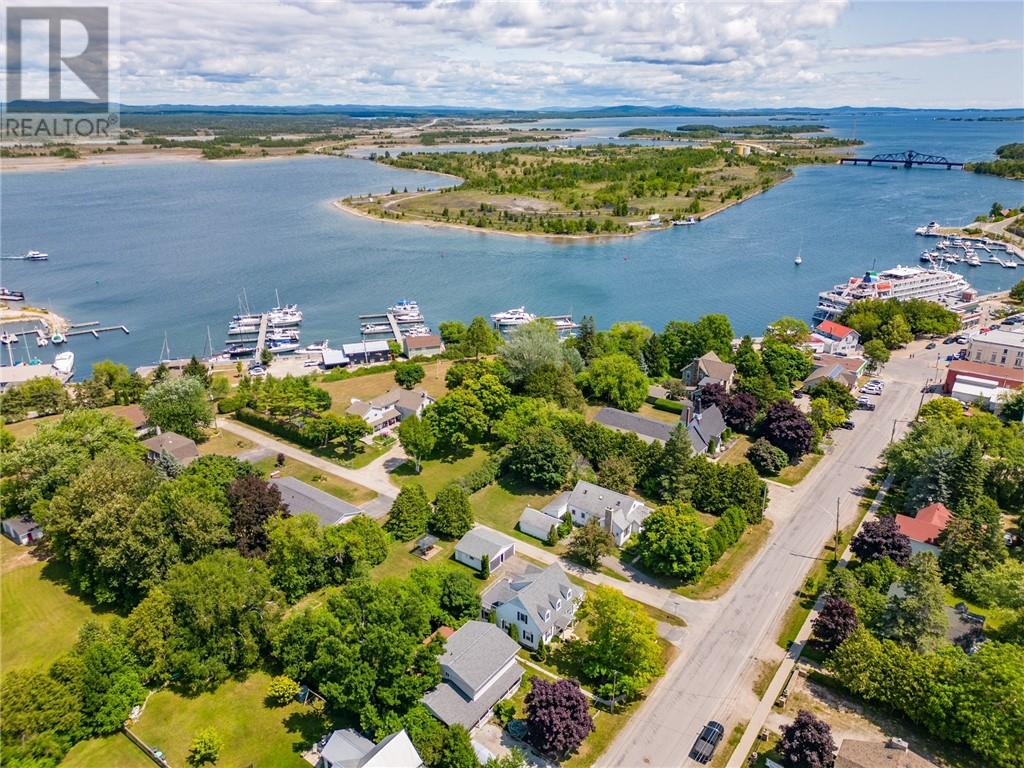 Listing 2113315 - Large Photo # 13