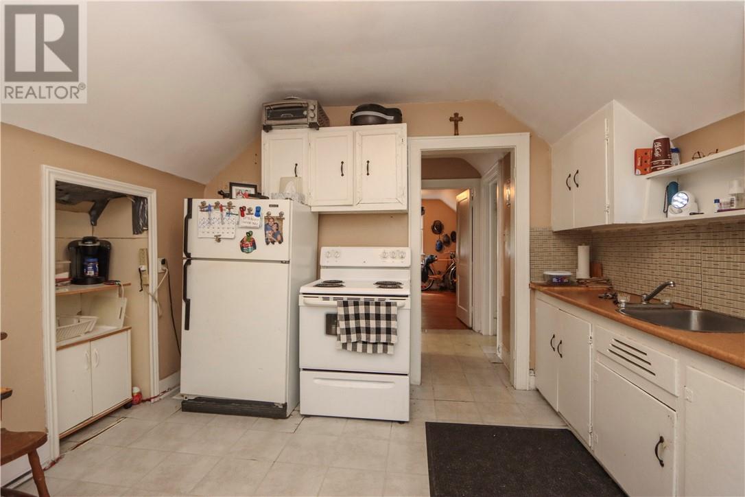 Listing 2113321 - Large Photo # 24