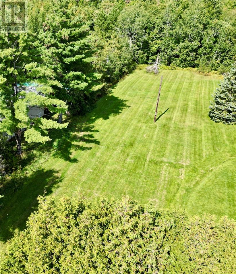 Listing 2113349 - Large Photo # 2