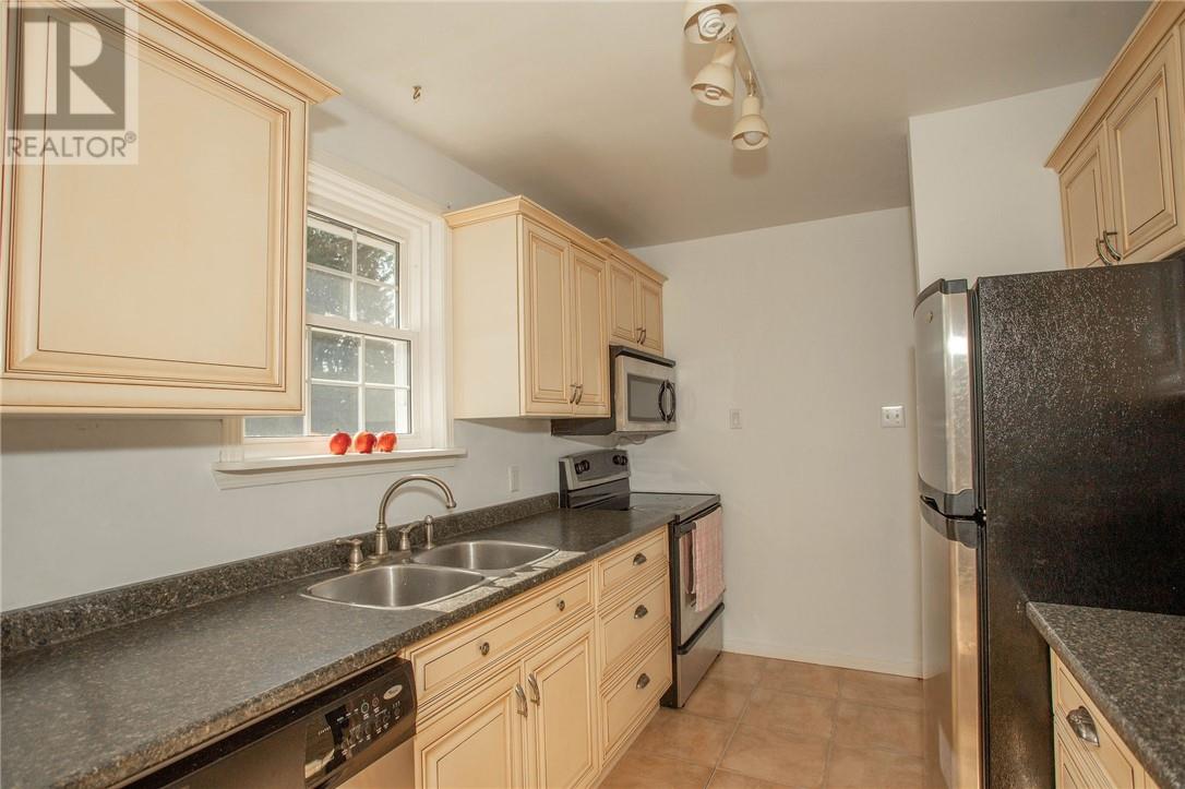 Listing 2113362 - Large Photo # 12