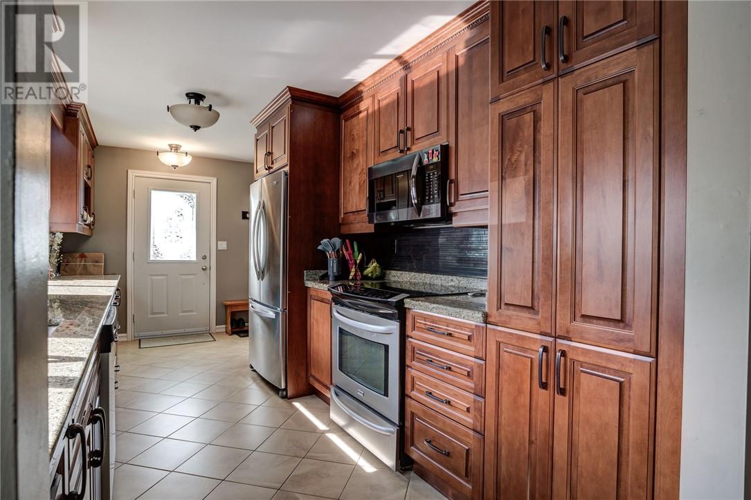 802 Morningside Crescent